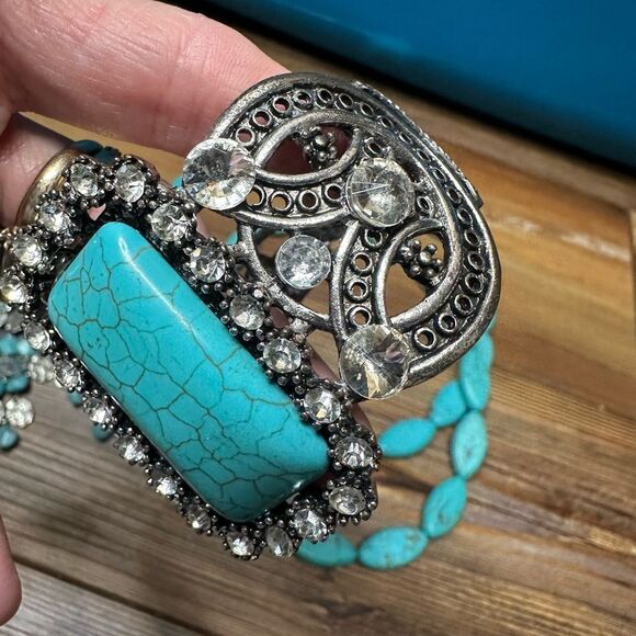 Handmade Turquoise Stone 36” Necklace + Rhinestone Clamper + Earrings - Picture 4 of 9